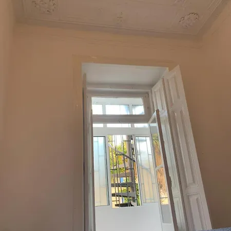 Casa Ferreira Homestay Lisbon